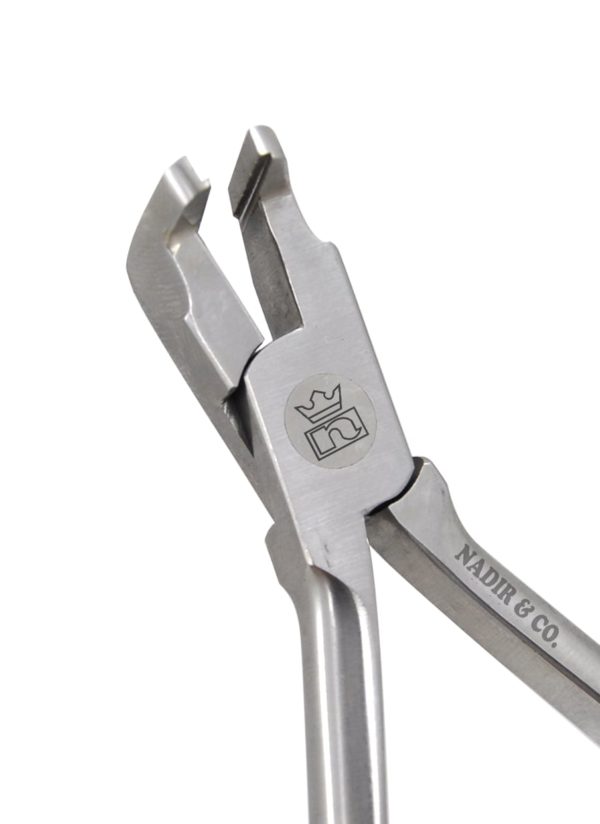 Distal end cutter